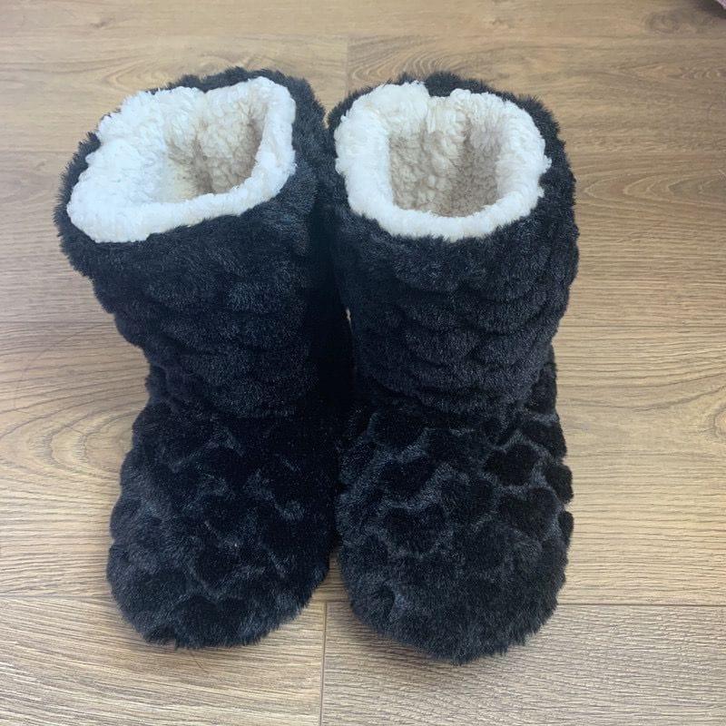 Kamilah slippers boots - VERSO QUALITY MATERIALS